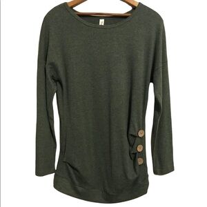 Yincra Women’s Green Sweater Size M